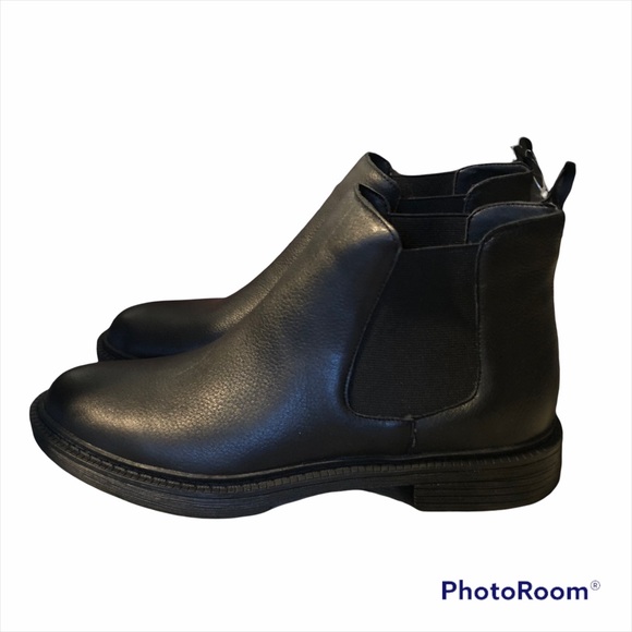 Kenneth Cole Chelsea Boots, Black - Picture 2 of 12